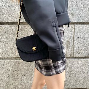 CHANEL Vintage 24k gold shoulder bag